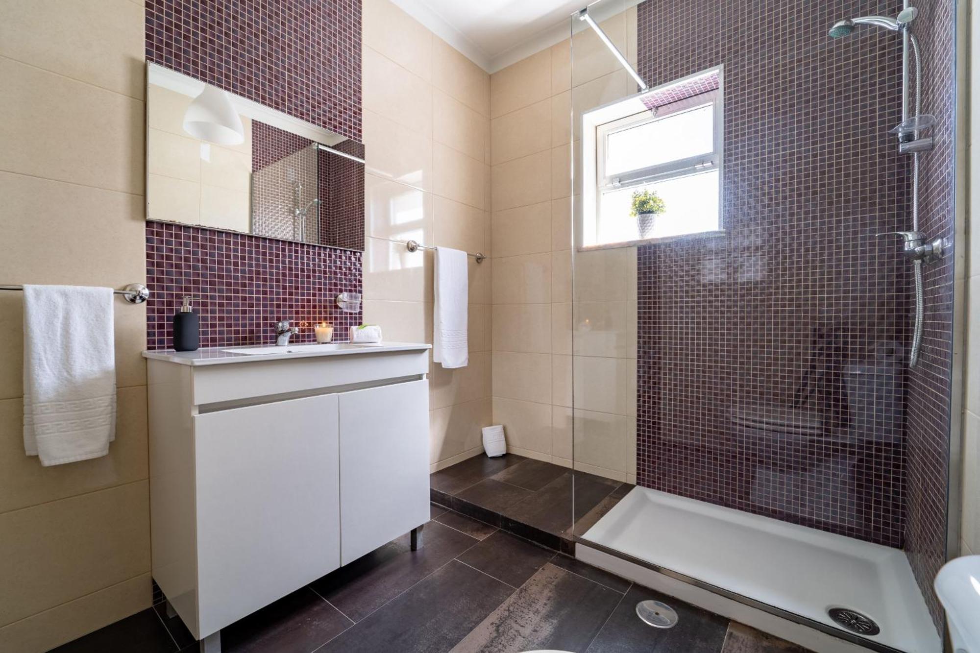 Alvares Araujo - Apartamento Familiar Perto Da Estacao De Comboios Braga Ngoại thất bức ảnh