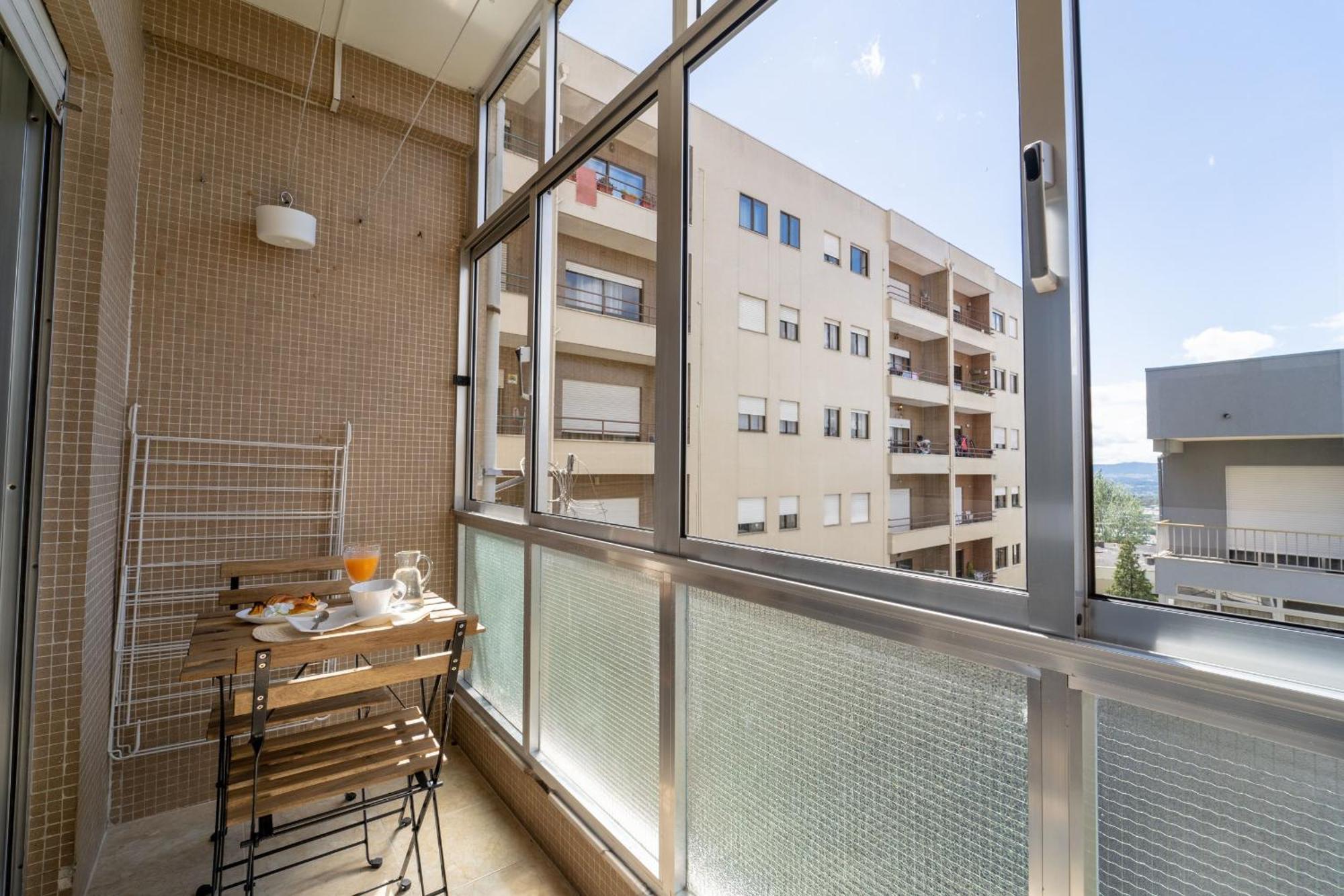 Alvares Araujo - Apartamento Familiar Perto Da Estacao De Comboios Braga Ngoại thất bức ảnh